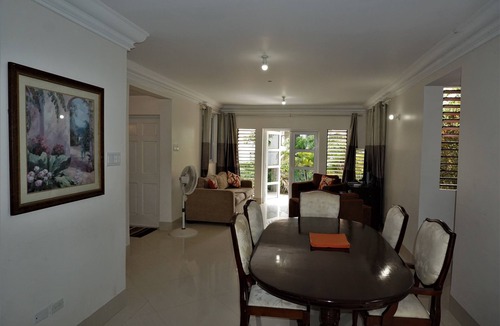 Mullins Villa | Casuarina Grande