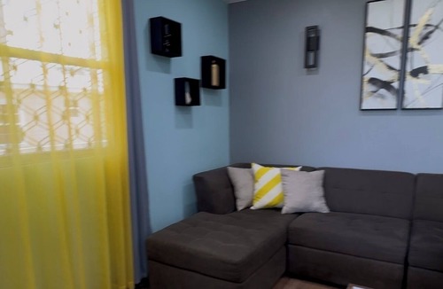 Lead Vale House | Charming 2-bedroom house with WiFi, AC in delightful Christ Church