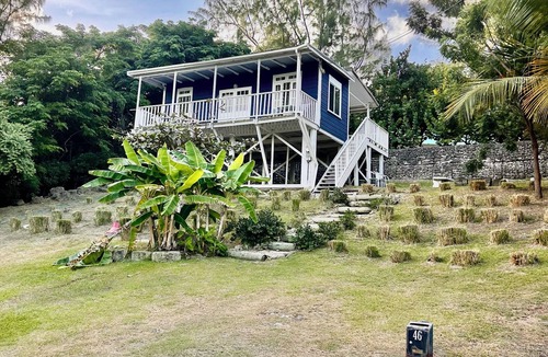 Springfield House | Charming 2-bedroom house in delightful Saint Joseph with AC bedrooms only
