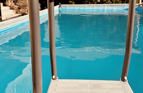Surinam Apartment | Charming 2-bedroom apartment with, pool, AC, WiFi in lovely Welches, Barbados
