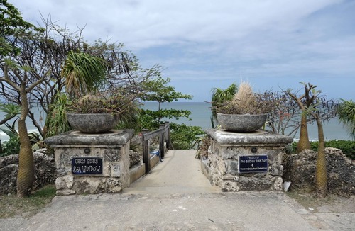 Enterprise Condo | Charming 2-bedroom Condo Near White Sandy Beaches and Surf Breaks