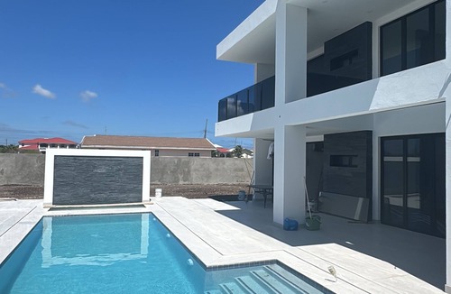 Belair Villa | Charming 4-bedroom villa with WiFi, AC in fabulous Diamond Valley