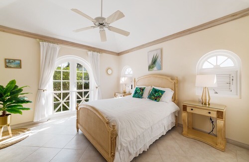 Westmoreland House | Charming - Royal Villa 14