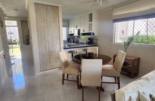 Clapham House | Charming Villa at Rockley Golf & Country Club - Prime South Coast location.