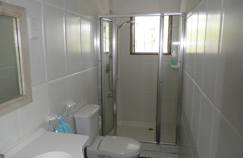 Porters Apartment | Charming West Coast Two Bedroom Apartment - Close to Lovely Beaches