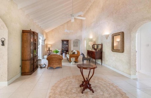 Mount Brevitor Villa | Chateau De Mar