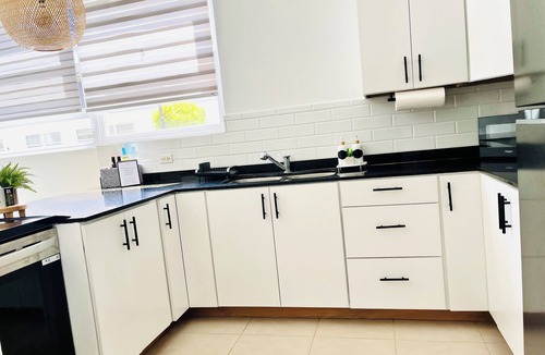 Frere Pilgrim Condo | Chic Condo in Central Location—Pool, Gated, WiFi
