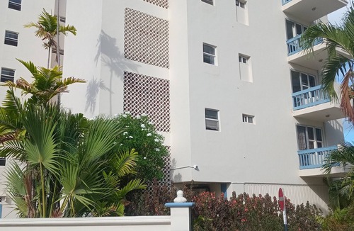 Hastings Apartment | Chic studio with WiFi and AC in fantastic Bridgetown