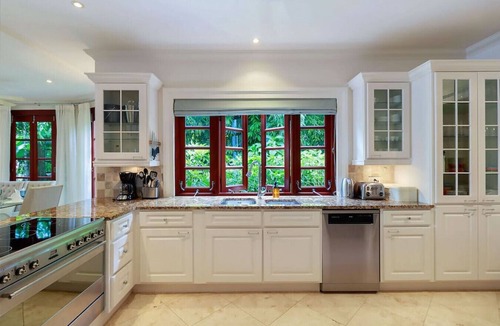 Gibbs Bay House | Claridge Plus Luxury Villa