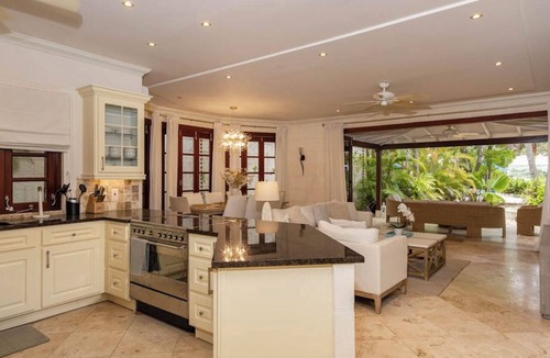 Gibbes Villa | Claridges 5 - 3bd by ZenBreak