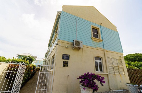 Enterprise Condo | Coastal Serenity - Rooftop Terrace, 1 minute to ocean