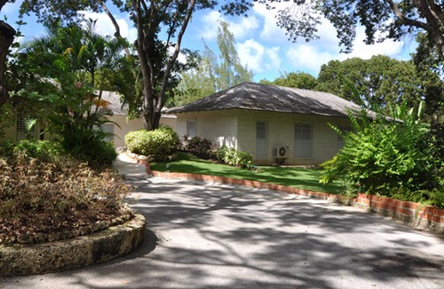 Sandy Lane House | Commanding views of the verdant fairway and the Caribbean Sea beyond, is Casuarina House