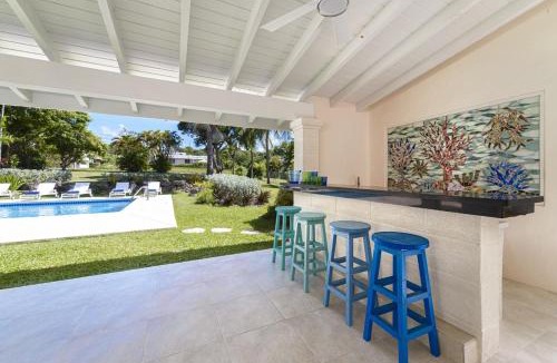 Gibbes House | Coral House 3 bedroom home by Bluescape