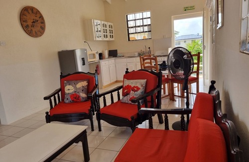 Enterprise Apartment | Cosy One Bedroom - Oistins, Barbados
