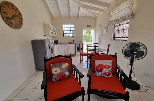Enterprise Apartment | Cosy One Bedroom - Oistins, Barbados
