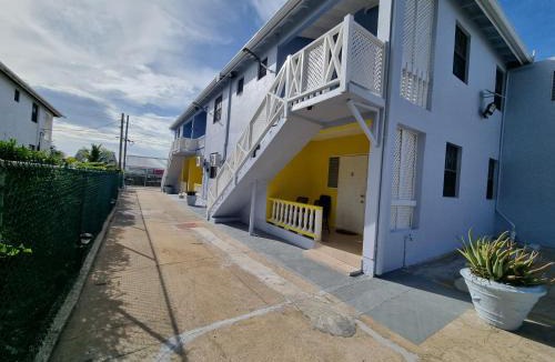 Enterprise Apartment | Cozy Beach Surf