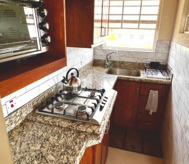 Ruby Apartment | Cozy Modern Upstairs 2 Bed A/C Apt Near 2 Everything