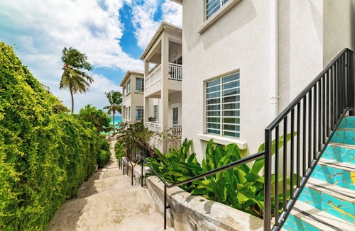 Hastings Apartment | Craggy Cove on the beach GM