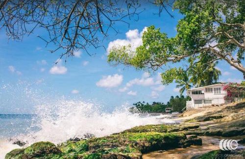 Lower Carlton House | Deep Waterfront west coast 3 bed beach house