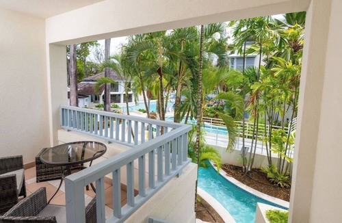 Saint Matthias Hotel | Direct Beach Access Escape | 6.8 mi to Silver Sands Beach