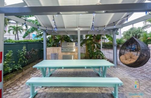 Dover Apartment | Dover Court Apartments - Steps to St Lawrence Gap