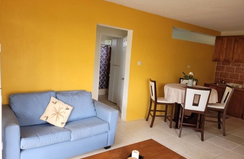 Industry Hall Apartment | East Point Apartment Cool and breezy private apartment!