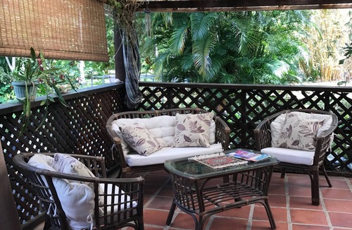 Pine Gardens Apartment | ECO FRIENDLY GARDEN VIEW MUSSAENDA APARTMENT