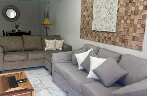 Providence Apartment | Em & Emm Vacation Apt