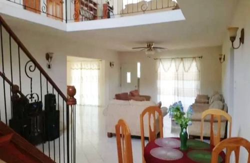 Atlantic Shores House | Enjoy a cozy getaway with 4BR 3BA house with AC 5mins from Miami Beach.