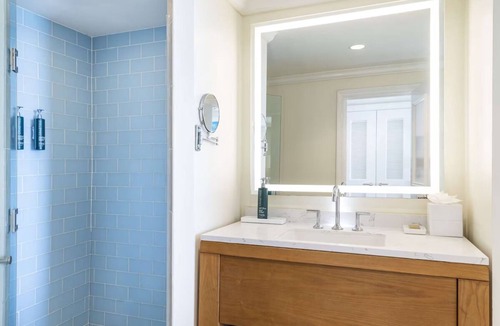 Garrison Historic Area Hotel | Enjoy Direct Beach Access at 4 Charming Ocean View Suites at Needham's Point