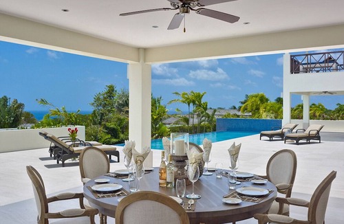 Merlin Bay Villa | Estate with 8 bedrooms featuring a beautiful uninterrupted view along the West C