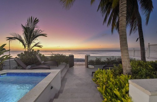 Fitts Village House | Exceptional Beachfront Living - Milord Sunsets