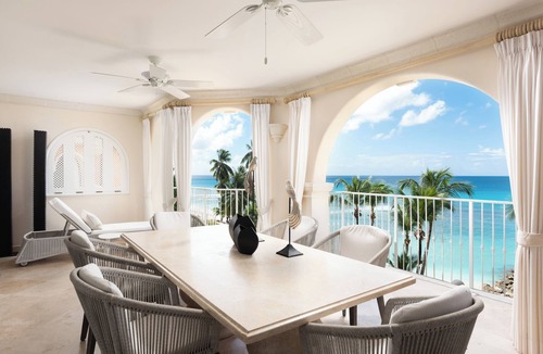 Little Battaleys Apartment | Exclusive 3-bedroom apartment with AC and fitness room - Saint Peters Bay 403