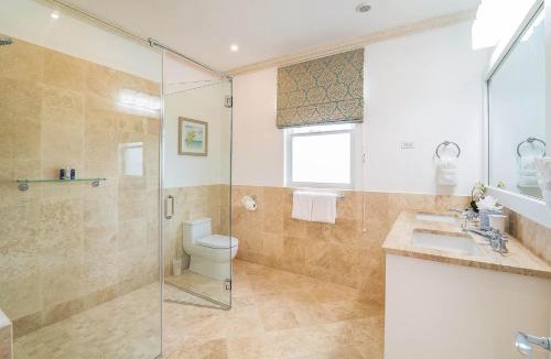 Porters Villa | Exclusive 4 Bedroom Villa sleeps 8 persons