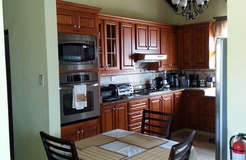 Wotton Villa | Exquisite Panoramic Ocean Views 5 Bedrooms.Sleeps 10. "A Great Group Deal"