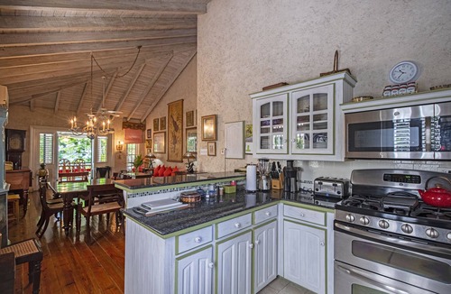 Reeds Bay Villa | Faul House, the Idyllic Getaway