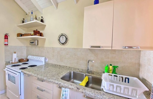Apple Hall House | Gem by the sea