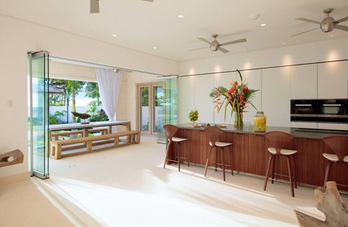 Little Battaleys Villa | Godings Beach House by Fantasia Villas
