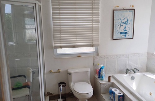 Bridgetown Apartment | Great, Centrally located apartment with extra large rooms unit 3