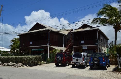 Silver Sands Apartment | Green Garden Apartment