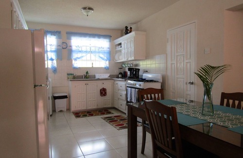 Maxwell Condo | Half Moon Bay/B1 your home away from home
