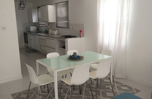 Saint Matthias House | Hastings House – Pool, Walk to the beach!