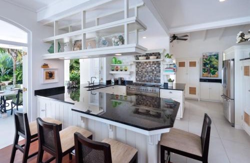 Silver Sands Villa | Hectors House Blue Sky Luxury