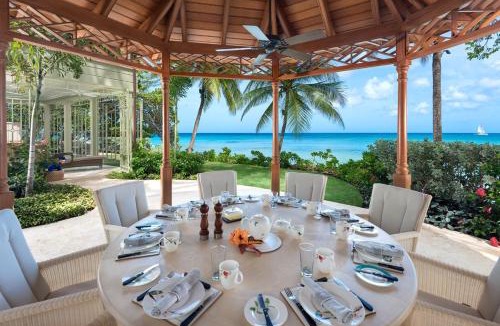 Mullins Beach Villa | Hemingway House Blue Sky Luxury
