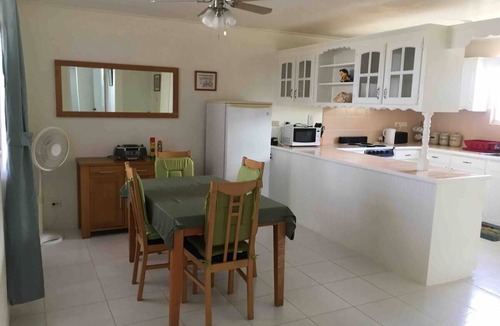 Ealing Park Apartment | Home away from Home