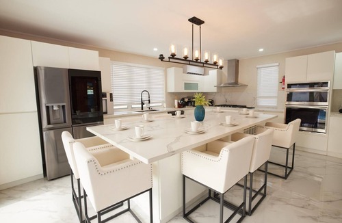 Enterprise Villa | Horizon- 6BR Gated Villa near Beach w/Pool