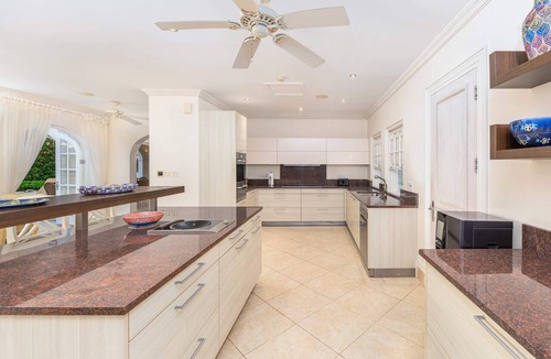 Westmoreland Villa | Howzat 3BR