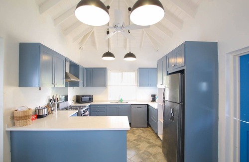 Silver Sands House | Inch By Inch 3 Bedroom Home by Bluescape