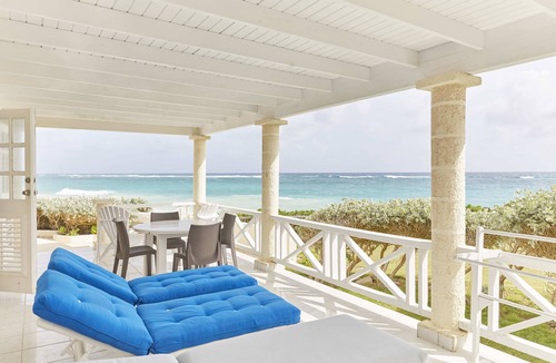 Silver Sands House | Inchcape Seaside Villas 1 bedroom De Luxe Beachside Villa