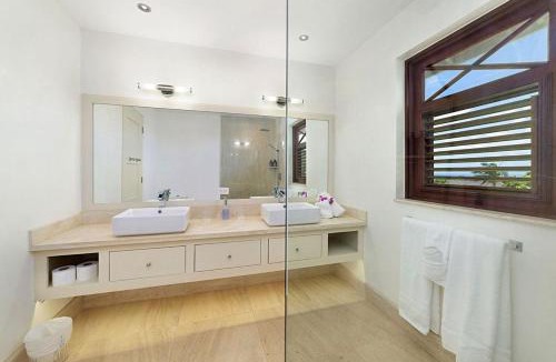 Merlin Bay Villa | Infinity House villa